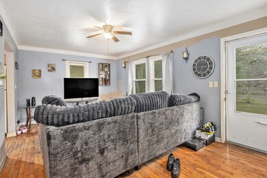 1493 Remus St, Kalamazoo, MI 49004 - photo 4