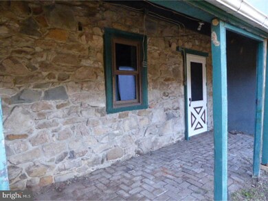 727 Englesville Rd, Boyertown, PA 19512 - photo 7