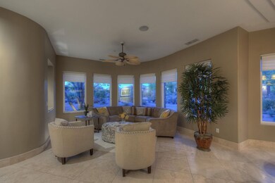 005_Living Room[1]