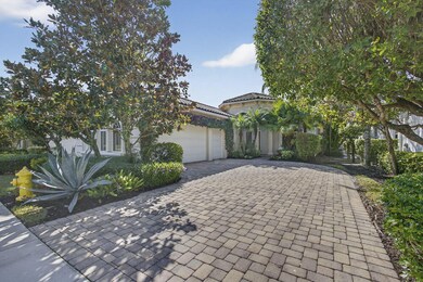 145 Bianca Dr, Palm Beach Gardens, FL 33418 - photo 4