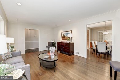 1011 Potomac Ln, Alexandria, VA 22308 - photo 5