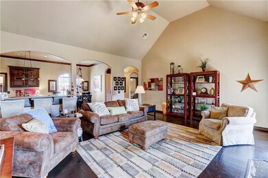 2512 SE 10th St, Moore, OK 73160 - photo 7