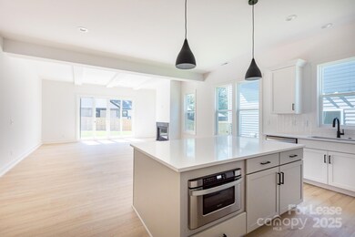 505 Bowman Rd, Charlotte, NC 28217 - photo 5