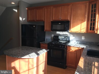 561 Garrett a Morgan Blvd, Hyattsville, MD 20785 - photo 6