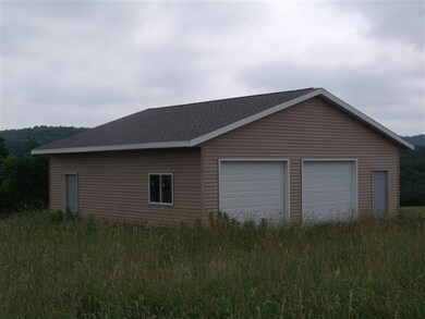 30151 Ivanhoe Ave, Tomah, WI 54660 - photo 2