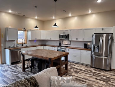 1326 150th St, Wayland, IA 52654 - photo 5