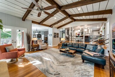 2104 Hollyhill Ln, Denton, TX 76205 - photo 5