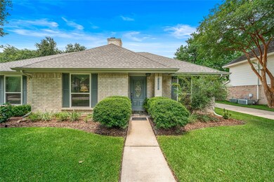 15714 Mesa Gardens Dr, Houston, TX 77095 - photo 2