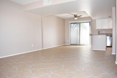 16054n25thdr 009