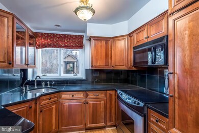 1210 W Abingdon Dr, Alexandria, VA 22314 - photo 7