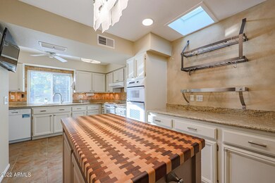 1915 E Linger Ln, Phoenix, AZ 85020 - photo 7