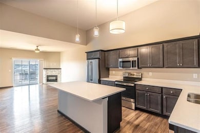 2871 Spring Rose Cir unit 103, Coralville, IA 52241 - photo 2