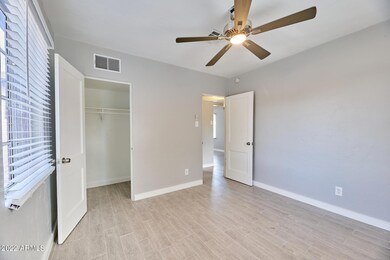 2944 N 26th St, Phoenix, AZ 85016 - photo 6