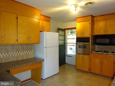 396 Town Dr, Greencastle, PA 17225 - photo 7