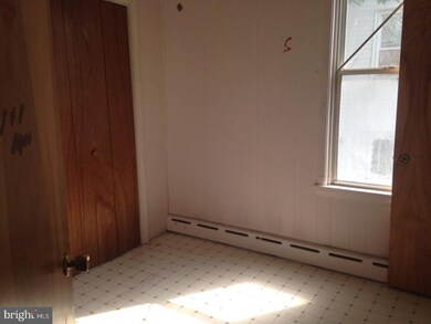 109 E Hancock St, Saint Clair, PA 17970 - photo 5