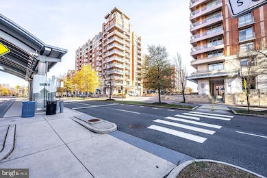 The Eclipse unit 460, Arlington, VA 22202 - photo 4