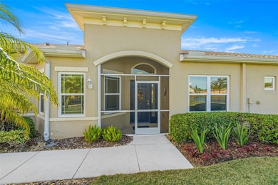 2507 Sapphire Greens Ln unit 32, Sun City Center, FL 33573 - photo 4