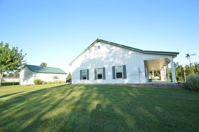 188 Lakeview Drive McDaniels KY 40152 (1