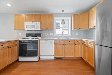 85 Barbara Ln, Hudson, NH 03051 - photo 3