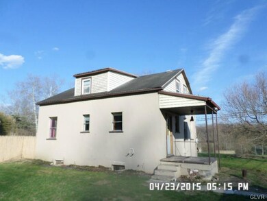 570 S Delaware Dr, Easton, PA 18042 - photo 2