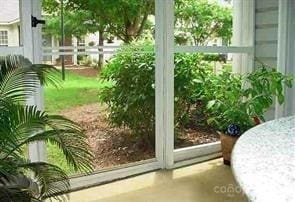 4492 Antelope Ln, Charlotte, NC 28269 - photo 7