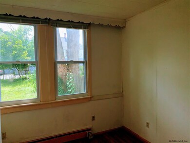 536 Hamilton St, Albany, NY 12203 - photo 5