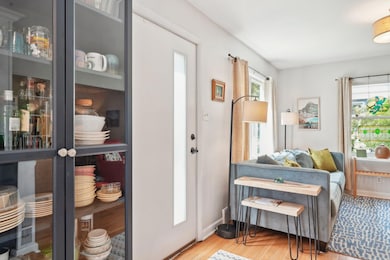 Entry Way - Living Room