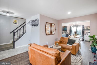 1624 Willowwood Ct, Hyattsville, MD 20785 - photo 4