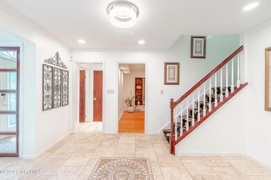 13 Laurel Dr, Albany, NY 12211 - photo 3