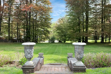 8 Elm Ln, Rumson, NJ 07760 - photo 5