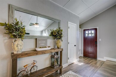 716 Thousand Oaks Dr, Hurst, TX 76054 - photo 7