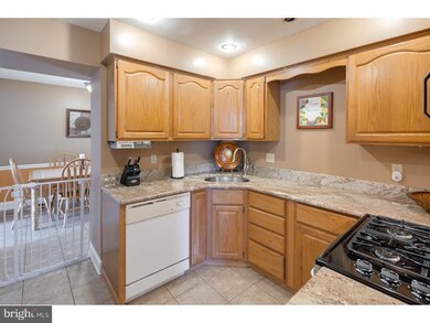 79 Strathaven Dr, Broomall, PA 19008 - photo 6