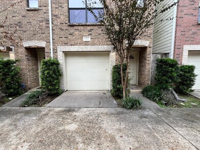 11315 Main St unit 1304, Houston, TX 77025 - photo 2