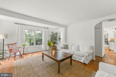 1936 Reprise Ct, Vienna, VA 22182 - photo 5