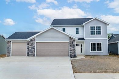 4738 Whittlebury Dr, Fort Wayne, IN 46818 - photo 2