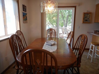 Dining Room<|><|>
