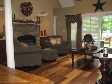 1110 Macintosh Way, Matamoras, PA 18336 - photo 2