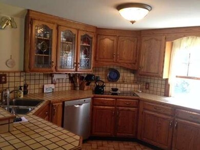 274 Partridge St, Gardner, MA 01440 - photo 4