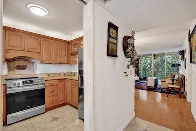 Live Oak Place unit 203, Davie, FL 33324 - photo 2