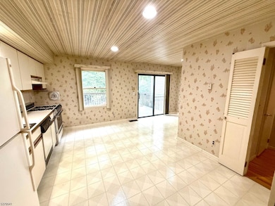 146 Garside Ave, Wayne, NJ 07470 - photo 5