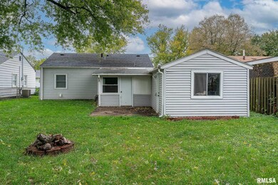 2411 Dugan Ct, Davenport, IA 52804 - photo 3