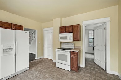 217 S Broadway St, Tekoa, WA 99033 - photo 4