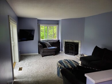 8 Ascot Ln, Uxbridge, MA 01569 - photo 2