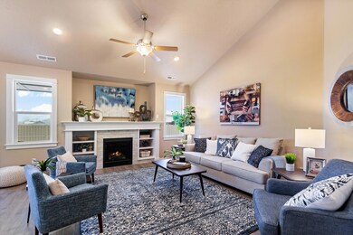 Umpqua - Living Room