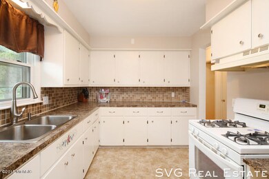 1783 Whitmore Ave NW, Grand Rapids, MI 49534 - photo 6