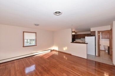 1027 Flossmoor Ave, Waukegan, IL 60085 - photo 4