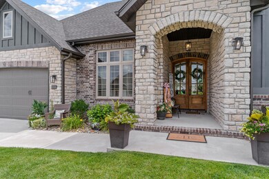886 E Emerald Terrace-1-4