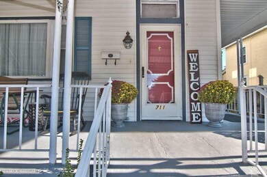 711 Butler St, Dunmore, PA 18512 - photo 4