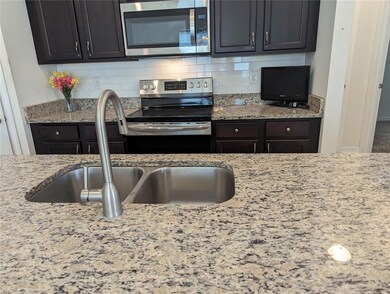KITCHEN, S/S APPLIANCES