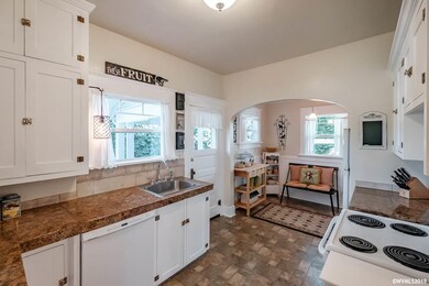 1167 9th Ave SW, Albany, OR 97321 - photo 5